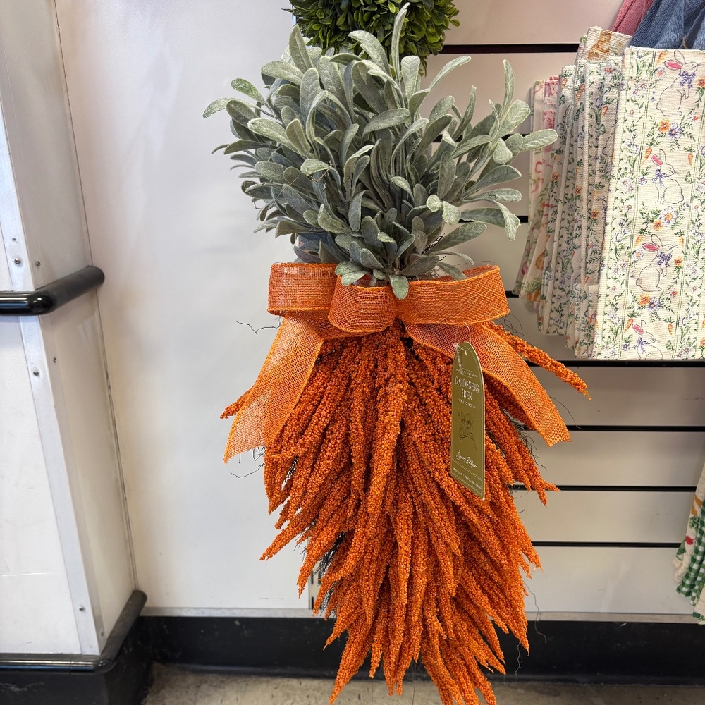VIRAL CARROT FRONT DOOR EASTER WREATH